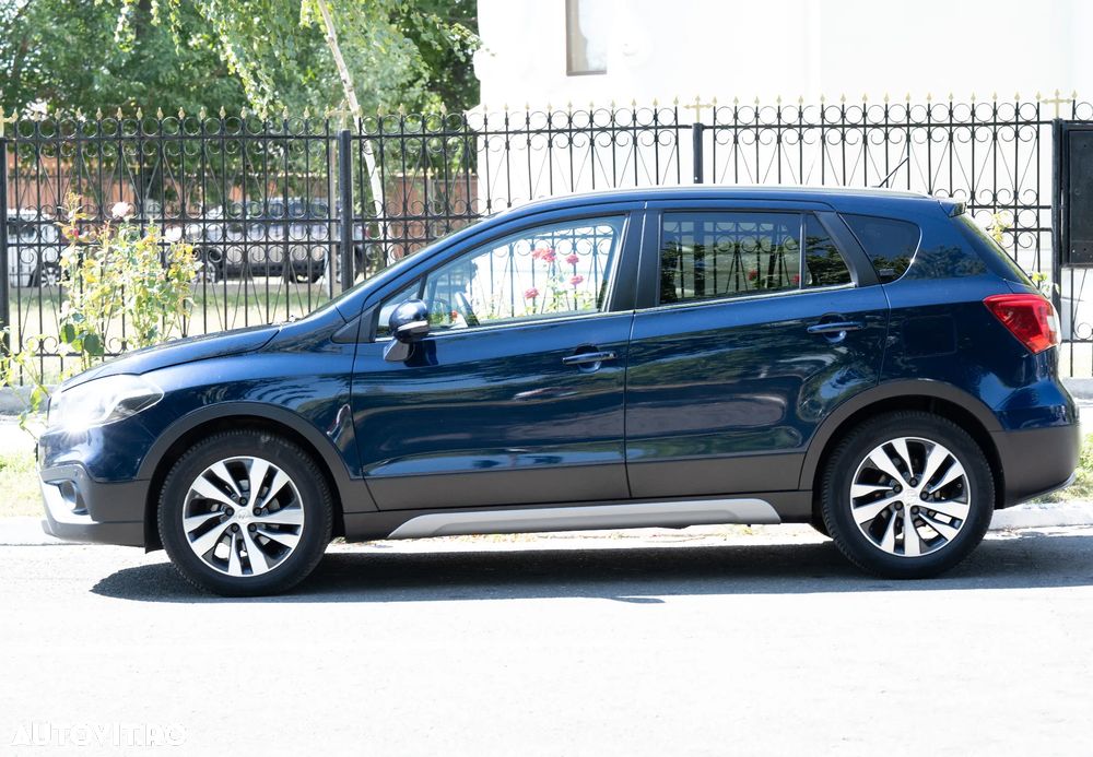 Suzuki S-Cross - 2