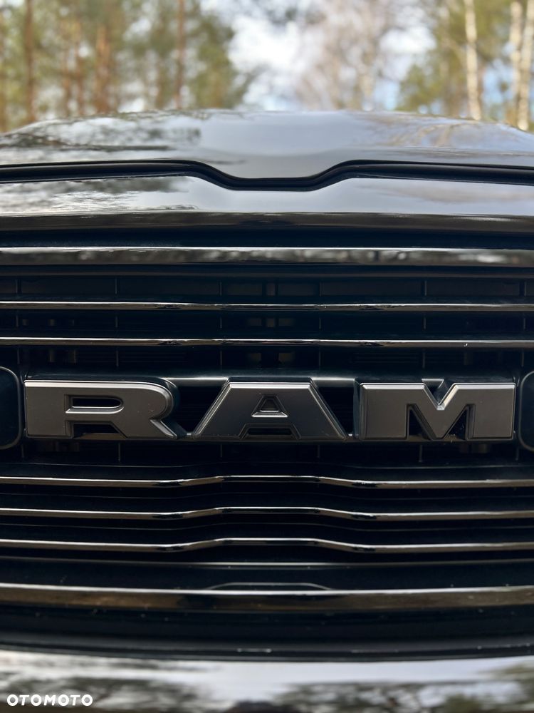 RAM 1500 5.7 Crew Cab Shortbed Laramie Black - 12