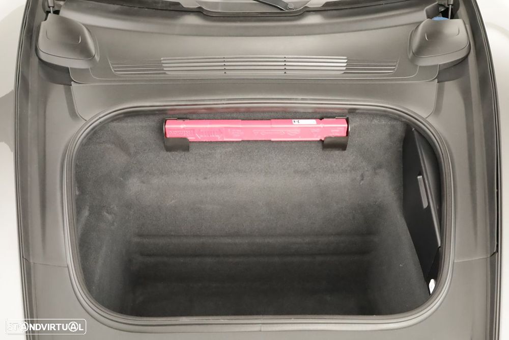 Porsche 911 (992) Carrera - 37