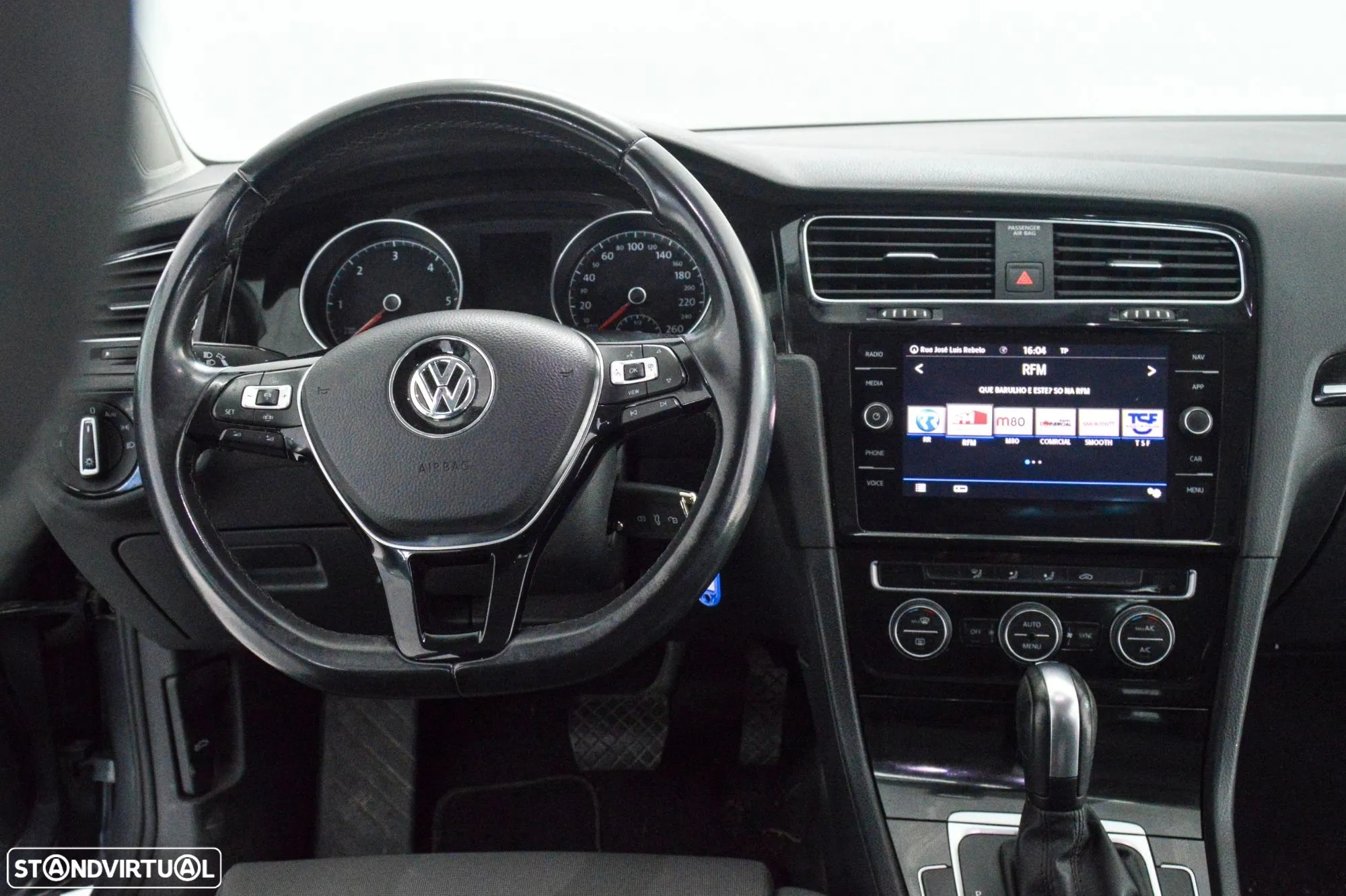 VW Golf Variant 2.0 TDi Highline DSG - 27