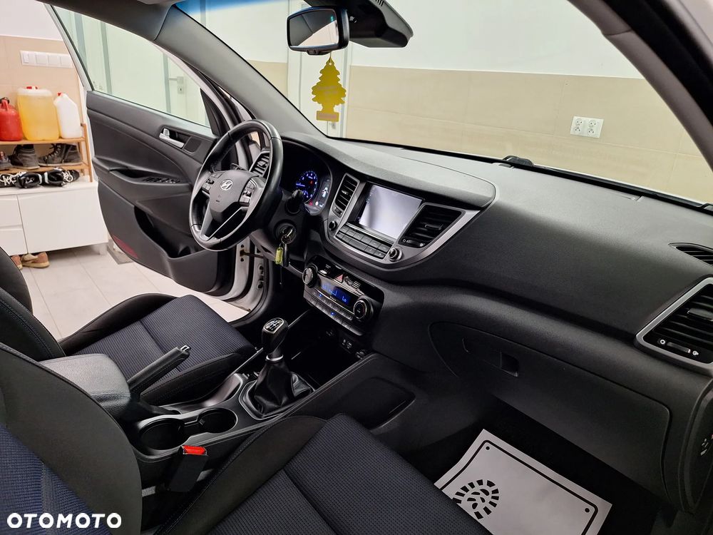 Hyundai Tucson blue 1.6 GDi 2WD Advantage - 26