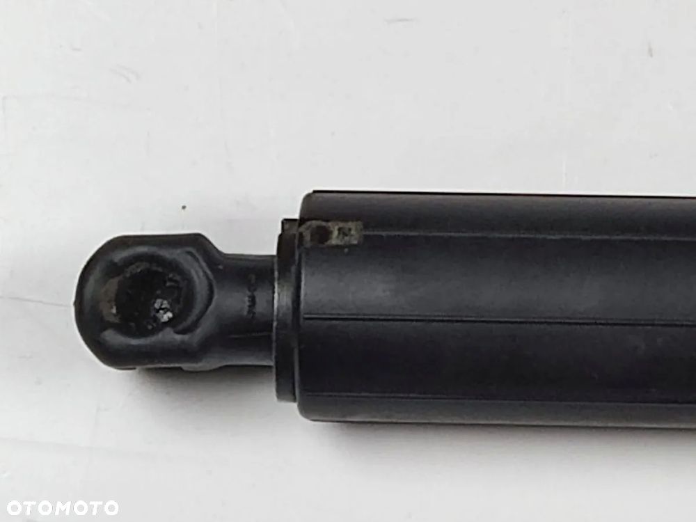 FORD EXPLORER od 2020r Siłownik Klapy Bagażnika - 2