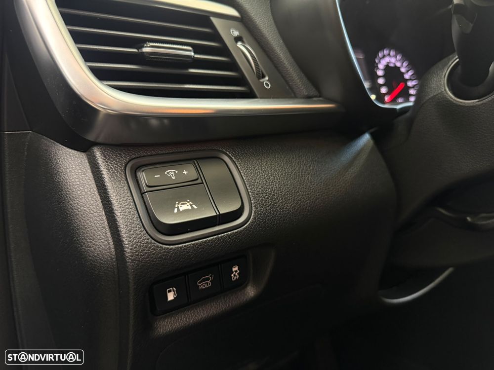 Kia Optima SW 2.0 CVVT PHEV - 30