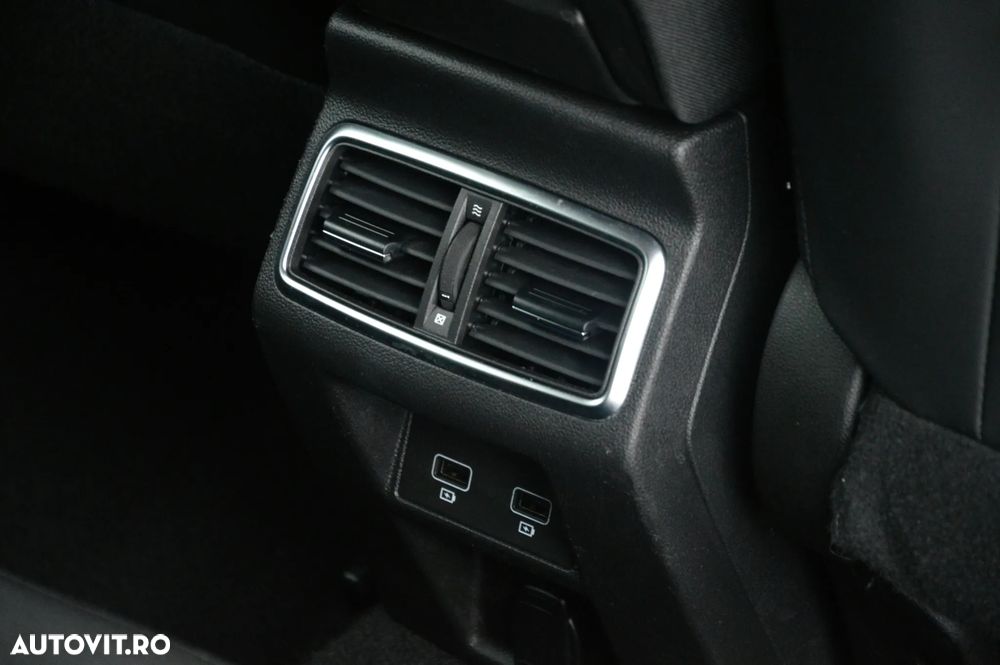 Renault Megane BLUE dCi 115 BUSINESS EDITION - 39