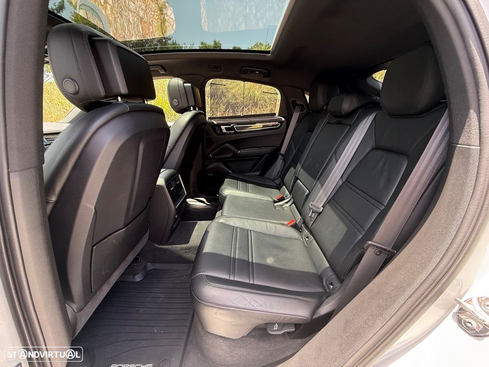 Porsche Cayenne Coupé S Platinum Edition - 15