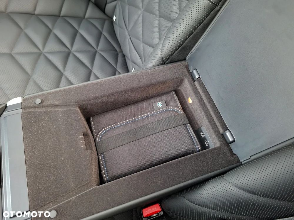 BMW Seria 7 - 16