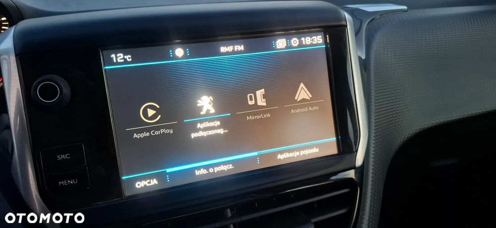 Peugeot 2008 1.2 Pure Tech Style EU6 - 11