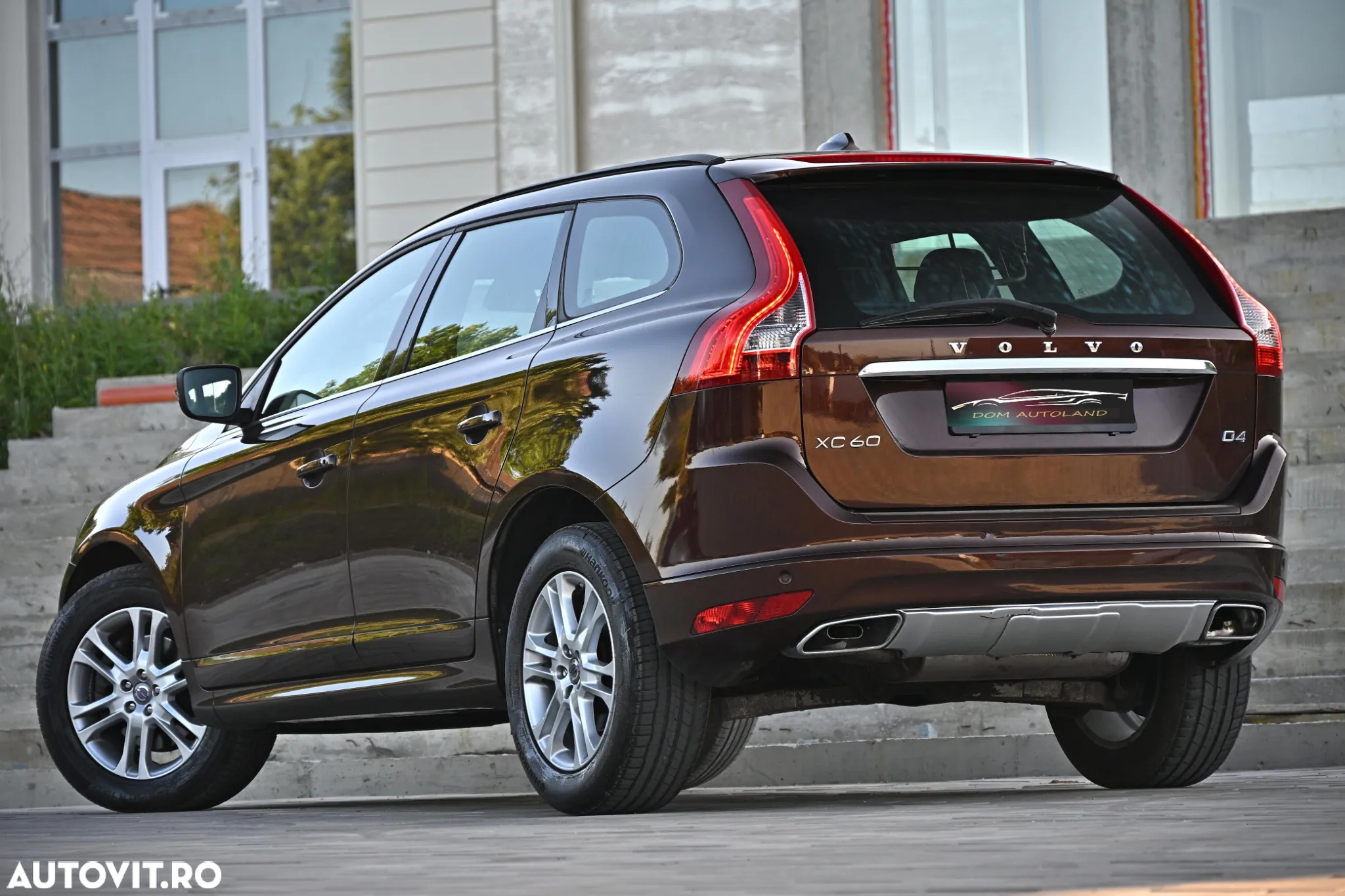 Volvo XC 60 D4 Geartronic Summum - 4