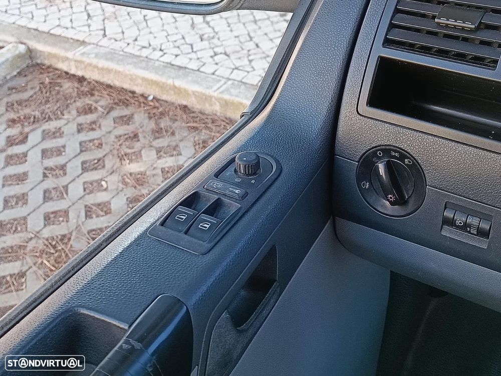 VW Transporter - 12