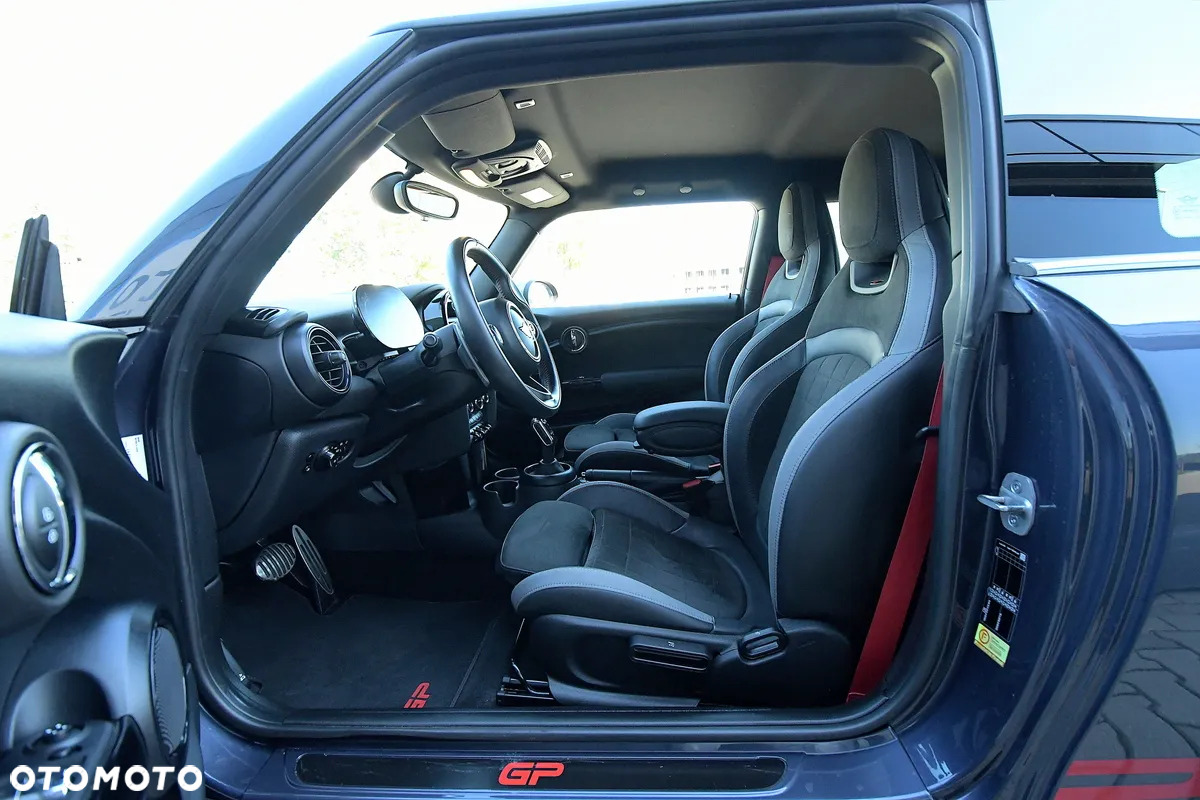 MINI John Cooper Works ALL4 sport - 18