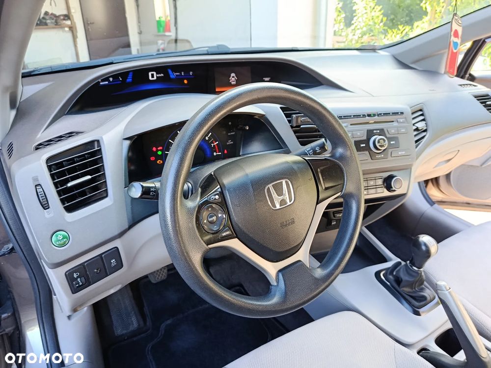 Honda Civic 1.8 Comfort - 11