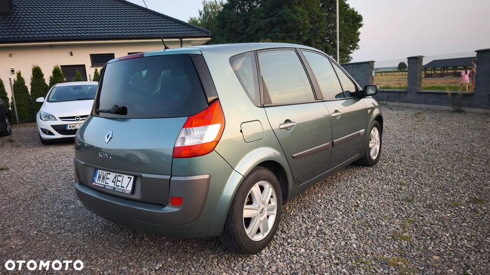 Renault Scenic 2.0 16V Emotion Plus - 5