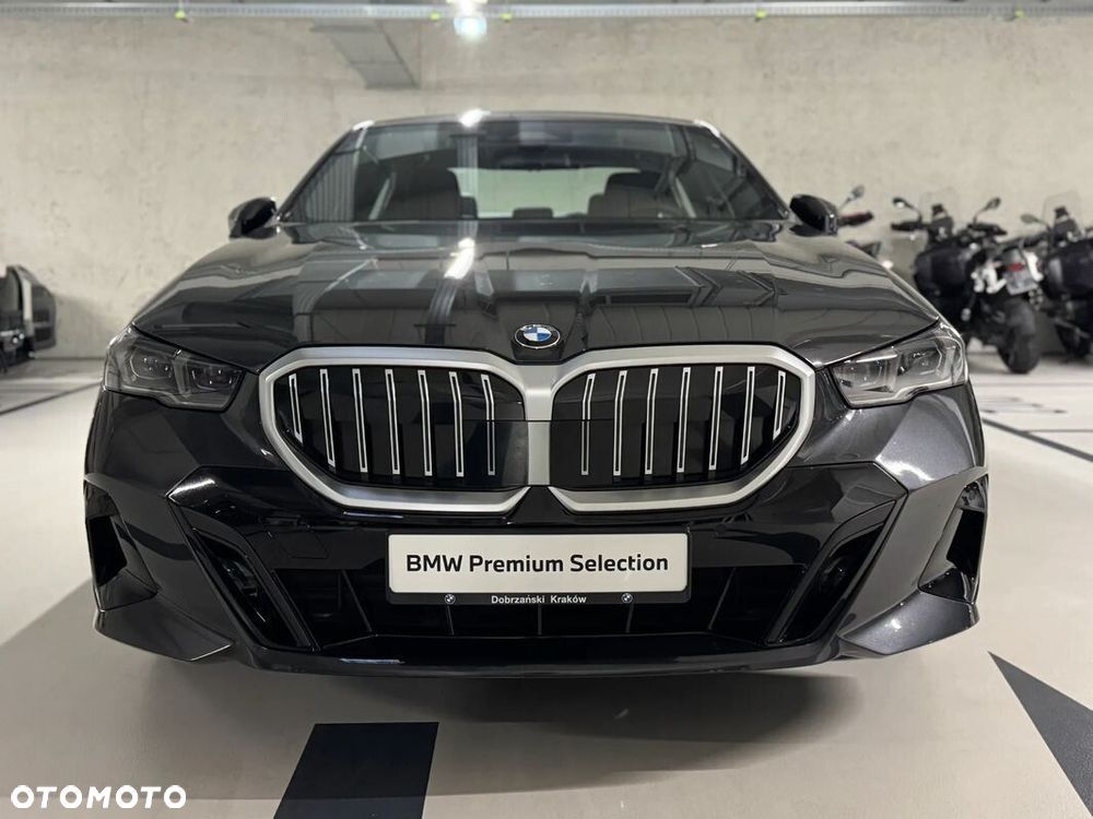 BMW Seria 5 520d xDrive mHEV M Sport - 13