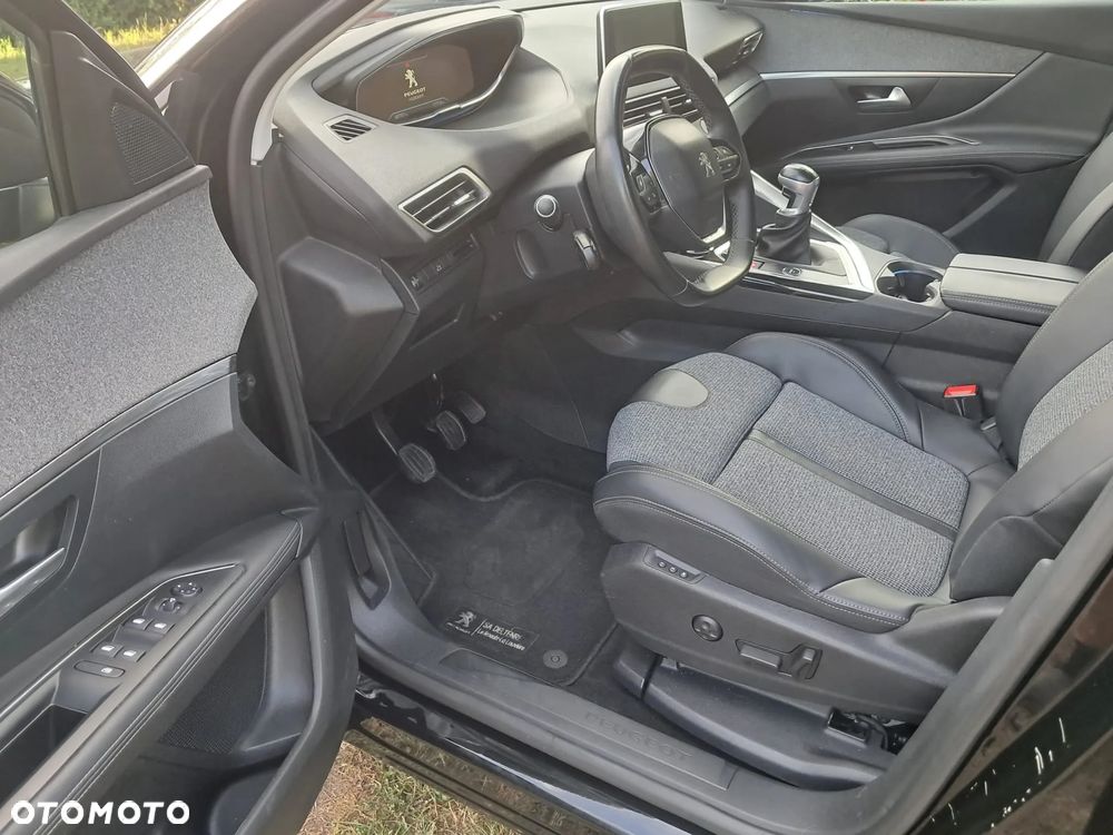 Peugeot 3008 PureTech 130 Stop & Start GPF Allure - 10