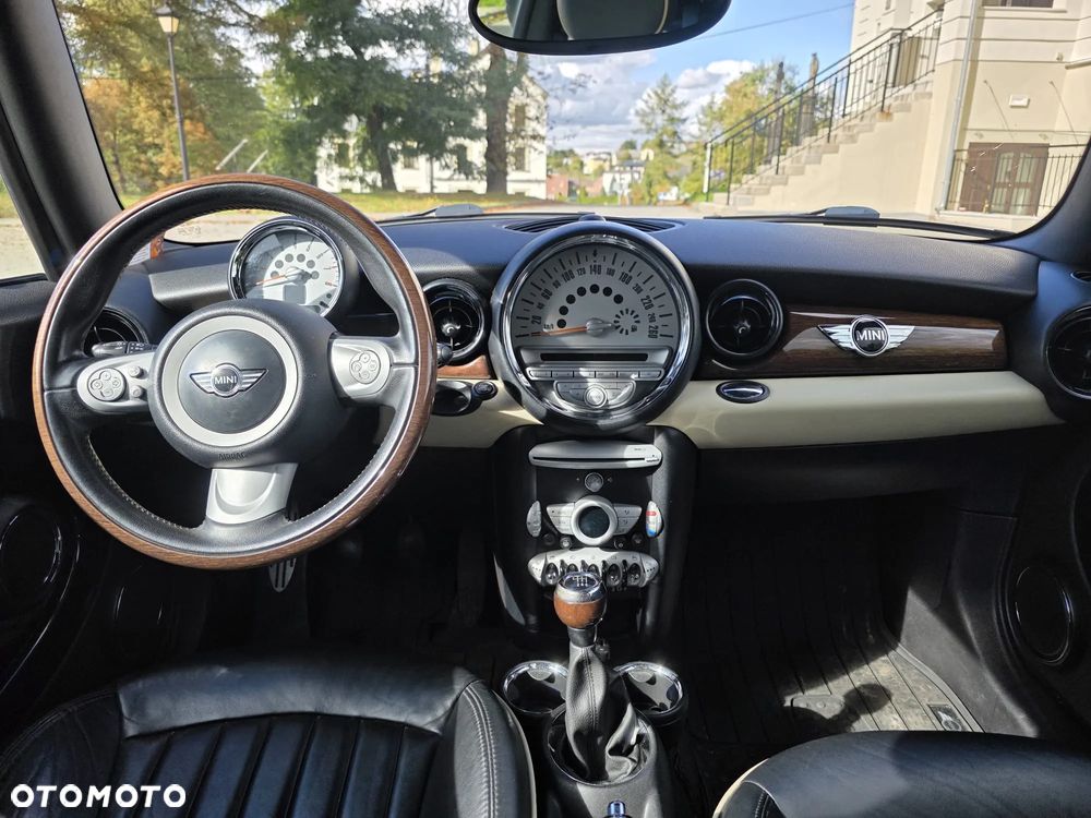 MINI Cooper Standard - 5