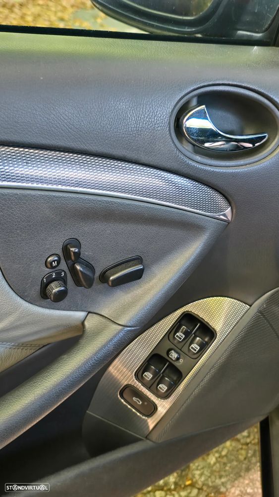 Mercedes-Benz CLK 200 K Avantgarde Aut. - 32