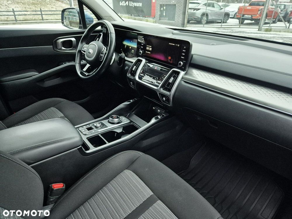 Kia Sorento 1.6 T-GDI HEV L 7os - 32