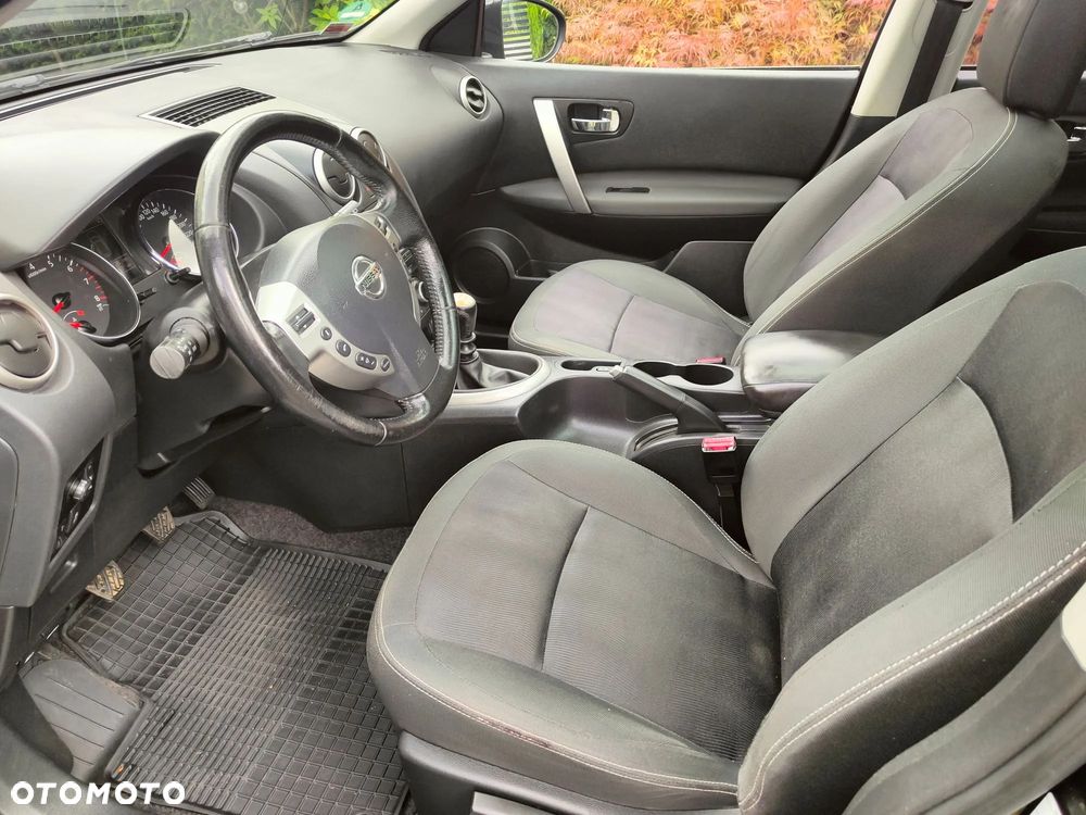 Nissan Qashqai+2 - 9