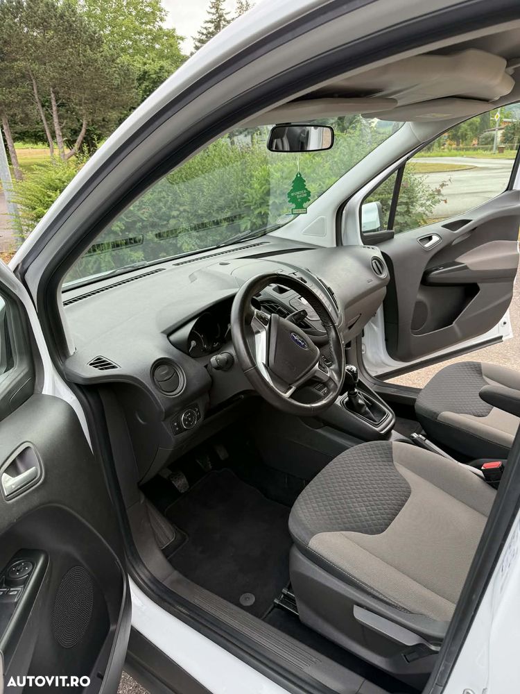 Ford Tourneo Courier 1.5 TDCi Trend - 15
