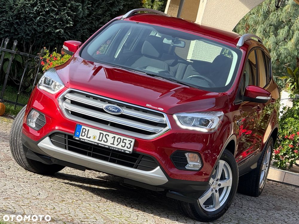 Ford Kuga 1.5 EcoBoost 2x4 Titanium - 1