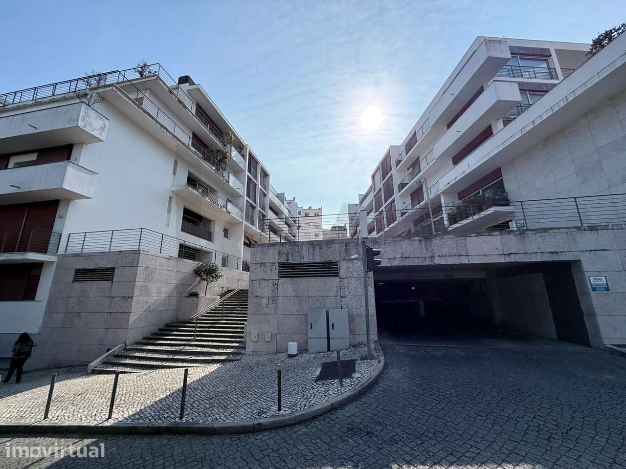 Estrela | Lugar de estacionamento com segurança 24h e acesso direto ao - Grande imagem: 3/20