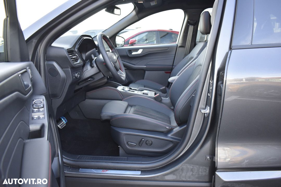 Ford Kuga - 17