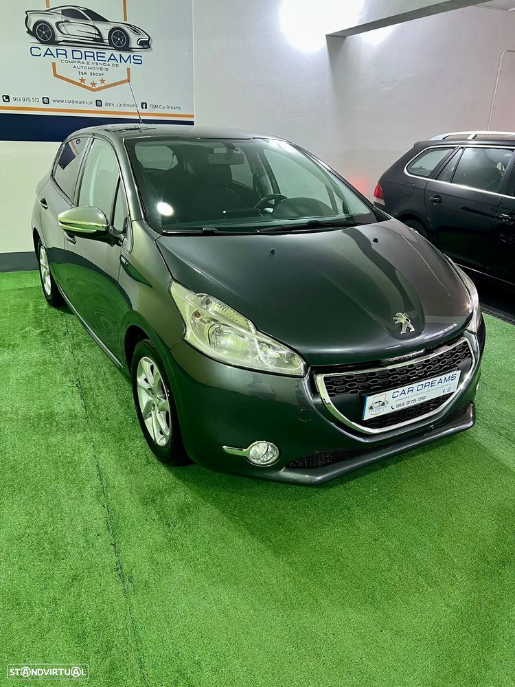 Peugeot 208 1.2 VTi SE Style - 3