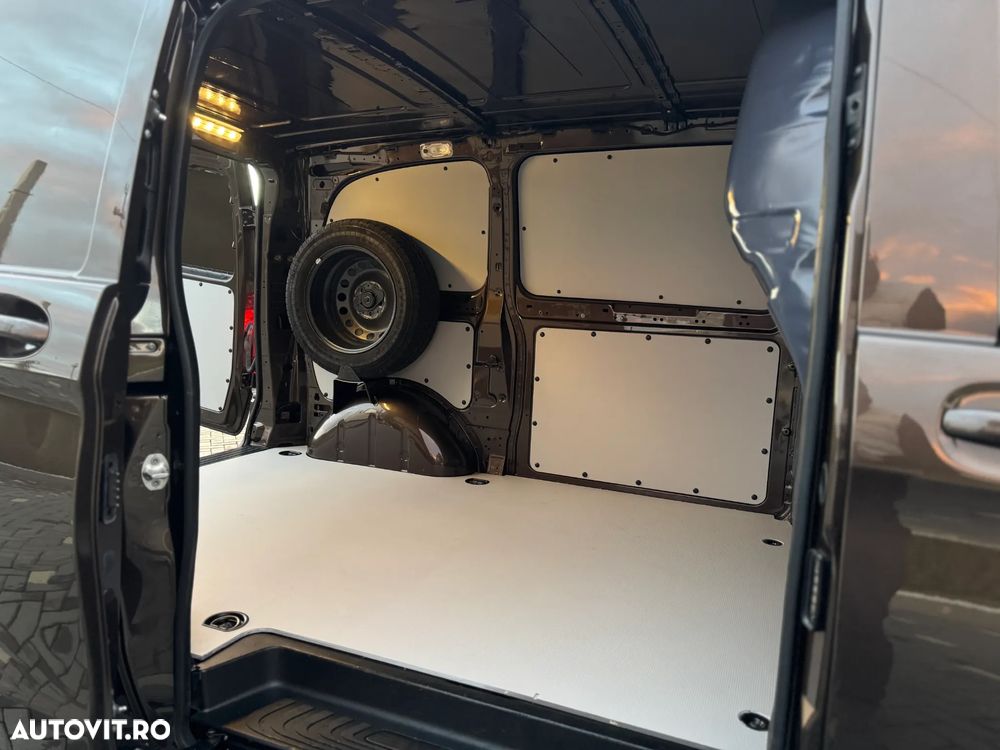 Mercedes-Benz Vito - 12