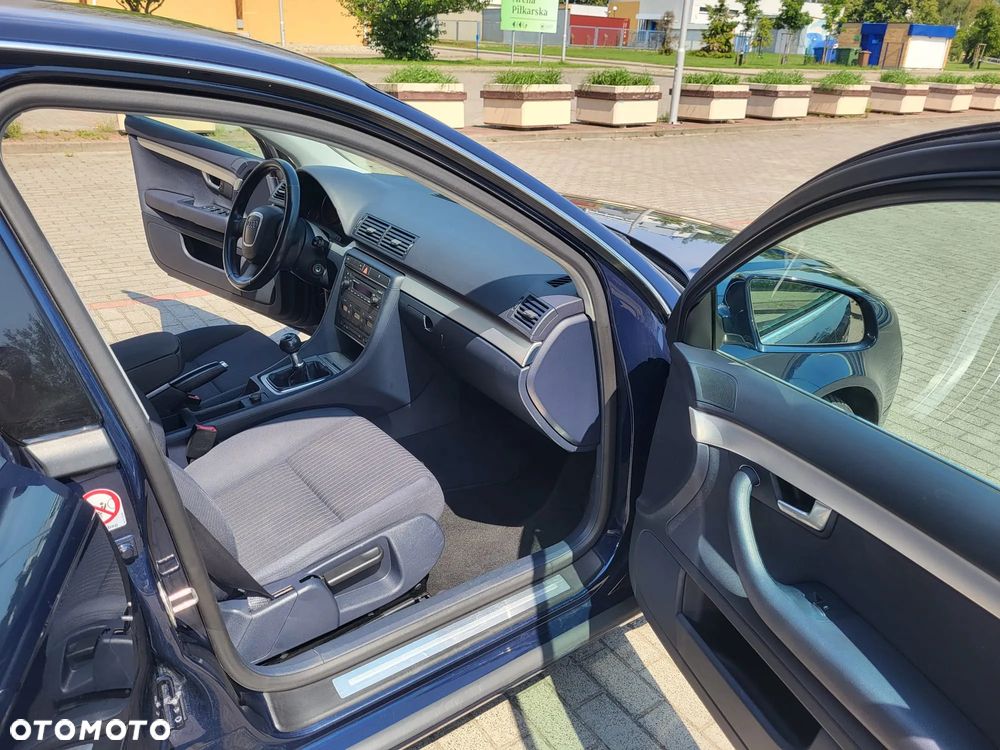 Audi A4 Limousine 2 - 11