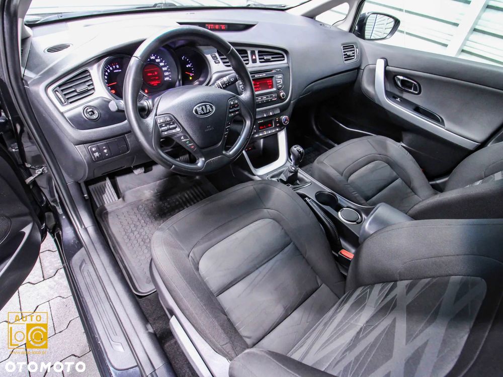 Kia Ceed Cee'd 1.6 GDI M - 17