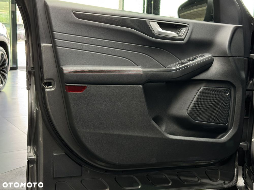 Ford Kuga 1.5 EcoBlue FWD ST-Line X - 14
