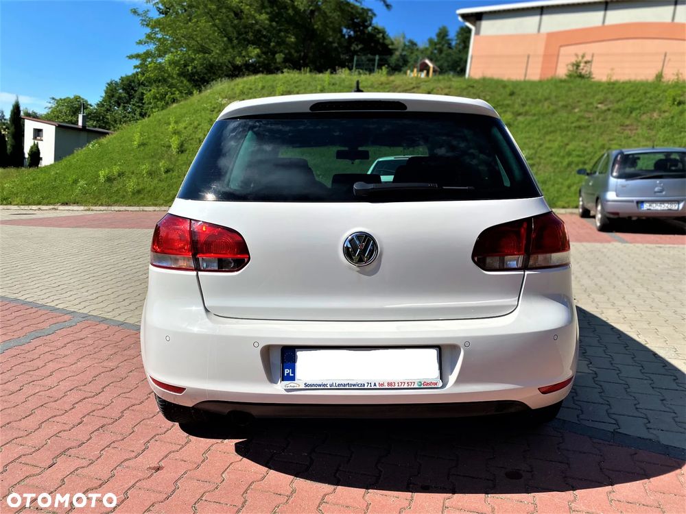 Volkswagen Golf 1.6 TDI Highline - 4