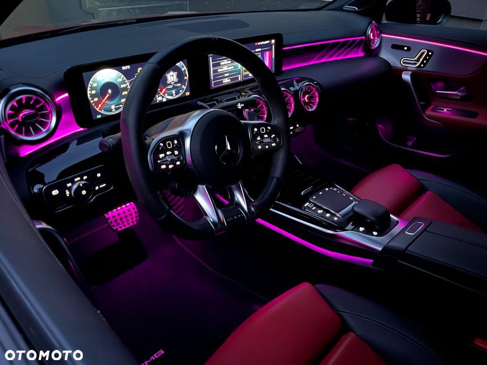 Mercedes-Benz CLA - 16