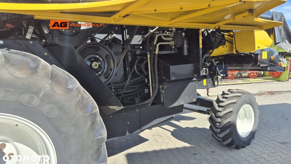 New Holland CS 520 2004R - 12