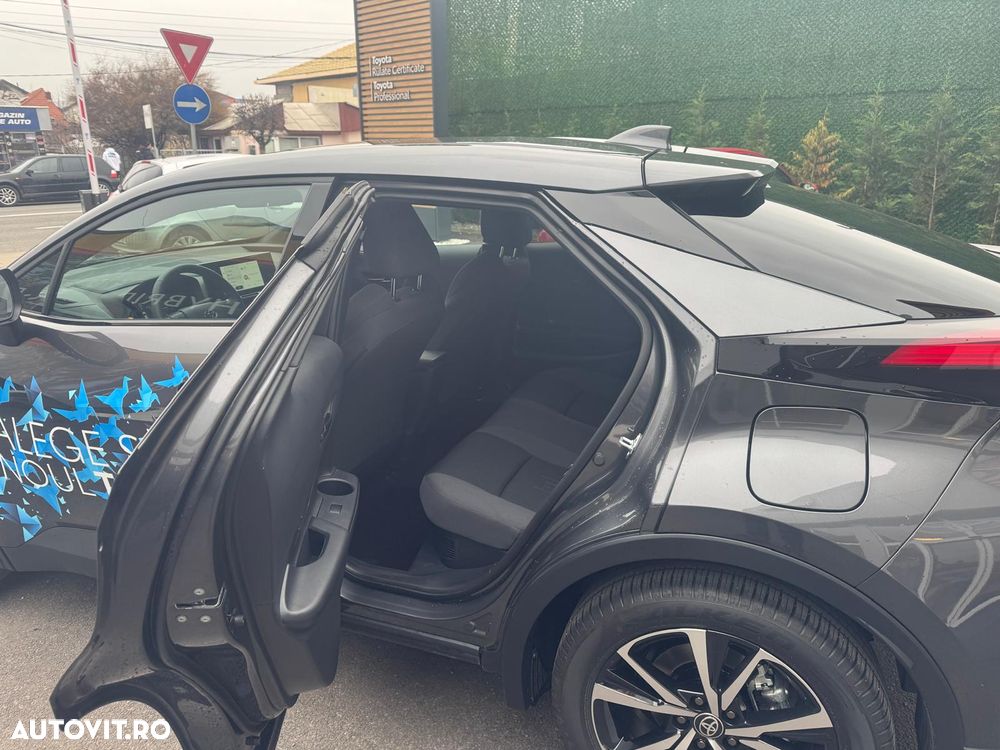 Toyota C-HR - 14