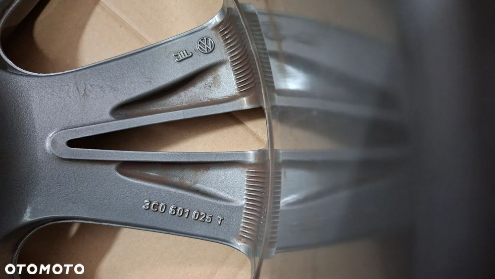Felgi Aluminiowe 18 VW Passat B6 CC EOS 5x112 ET 44 - 15