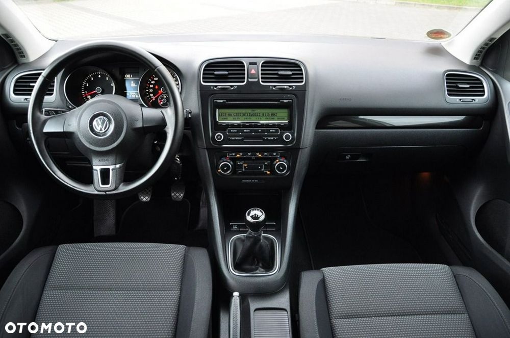 Volkswagen Golf - 30
