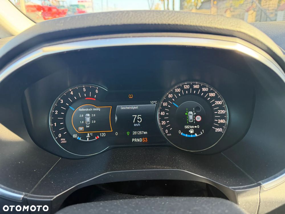Ford S-Max - 25