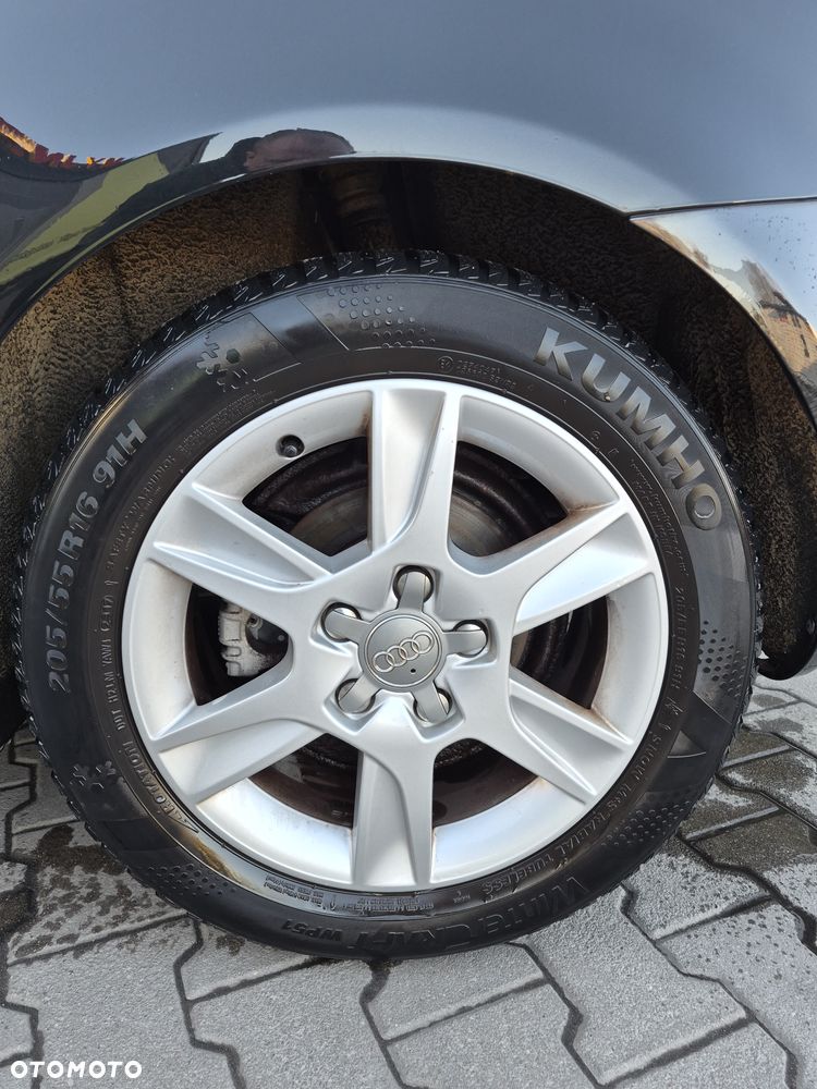 Audi A3 3-drzwiowe 2.0 FSI Ambiente - 2