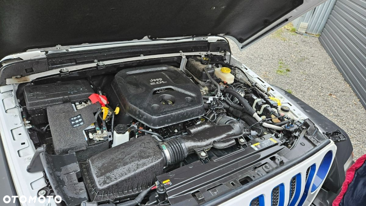 Jeep Wrangler - 25