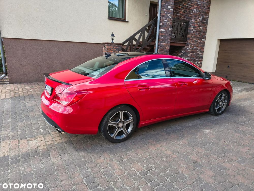 Mercedes-Benz CLA 250 4Matic 7G-DCT Sport - 9