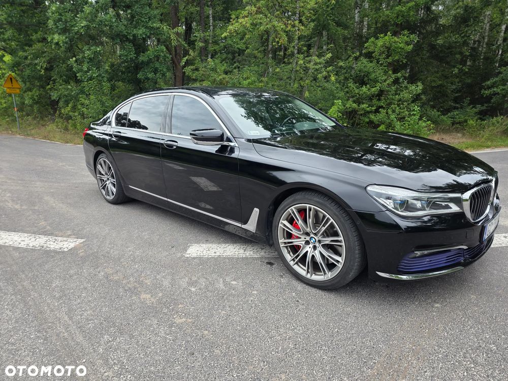BMW Seria 7 740Li - 8
