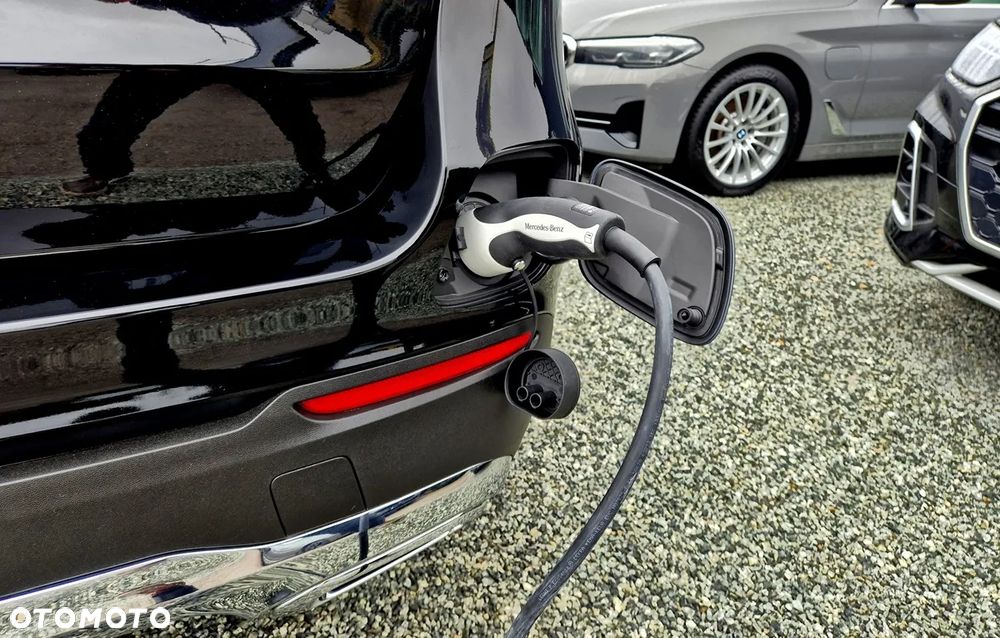 Mercedes-Benz GLC - 30