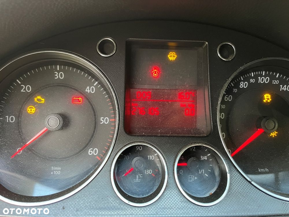 Volkswagen Passat - 13