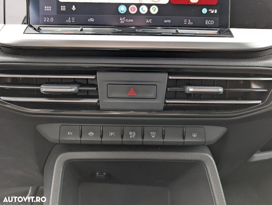 Ford Transit Connect - 22