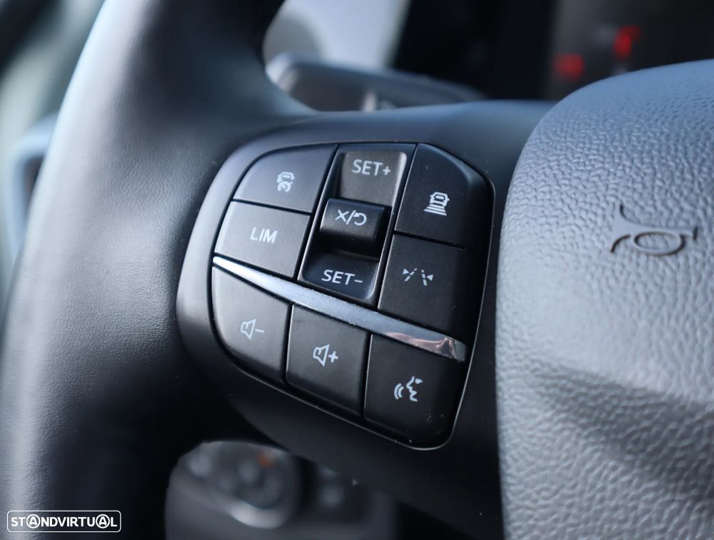 Ford Tourneo Courier 1.0 EcoBoost Active - 32