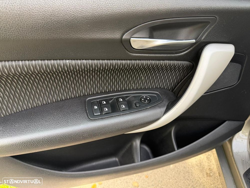 BMW 116 d EfficientDynamics Edition Sport Line - 9