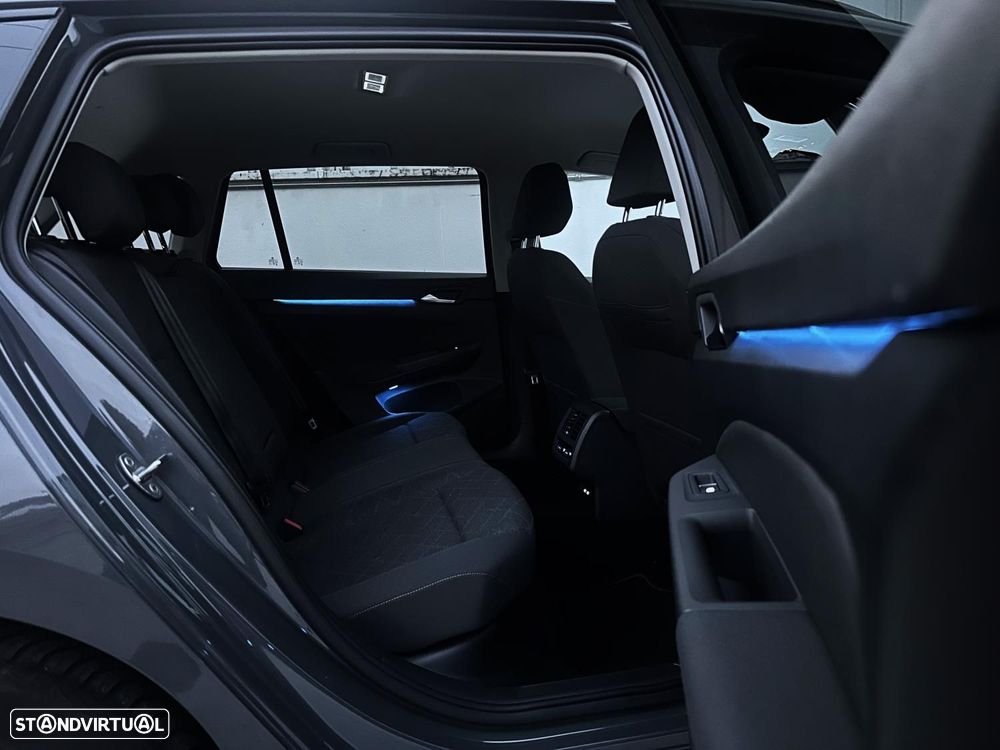 VW Golf Variant 2.0 TDi Conceptline - 16