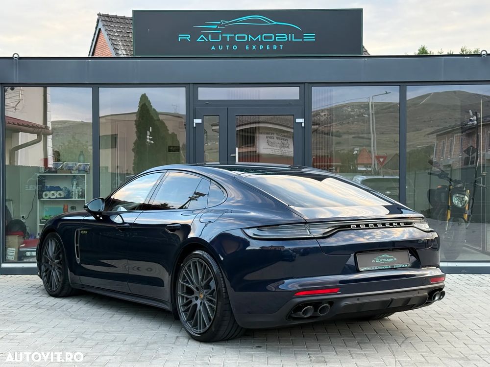 Porsche Panamera - 6
