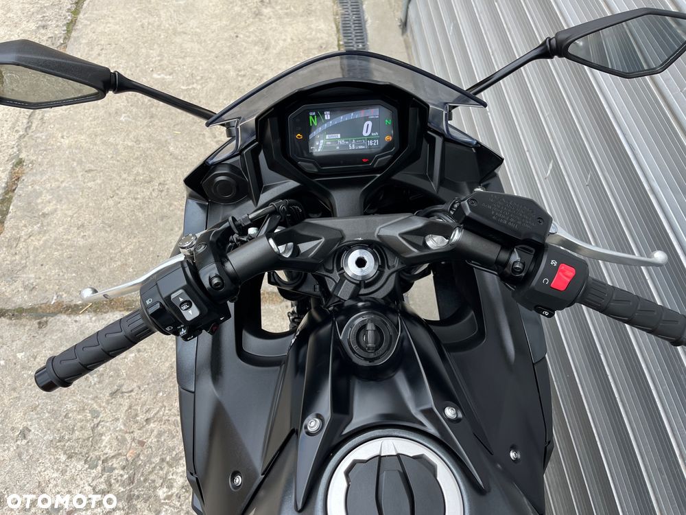 Kawasaki Ninja - 30